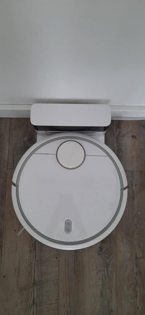 odkurzacz Xiaomi Mi Robot Vacuum Cleaner w bazie ładującej