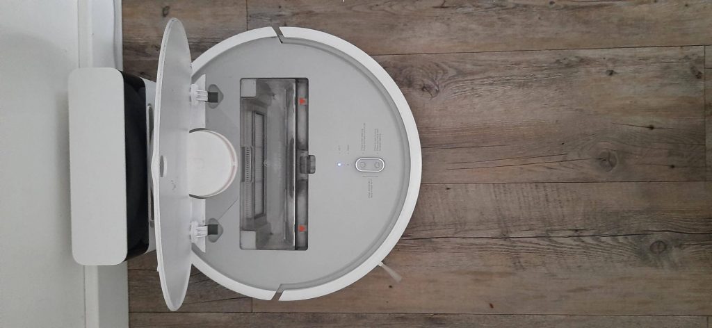 przyciski i diody pod pokrywą odkurzacza Xiaomi