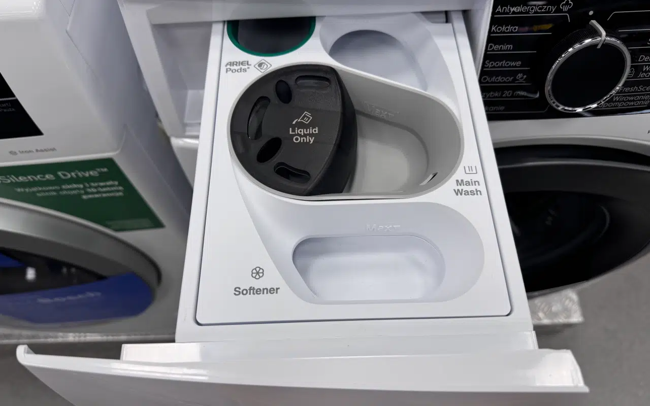 Szuflada na detergenty w pralce Electrolux