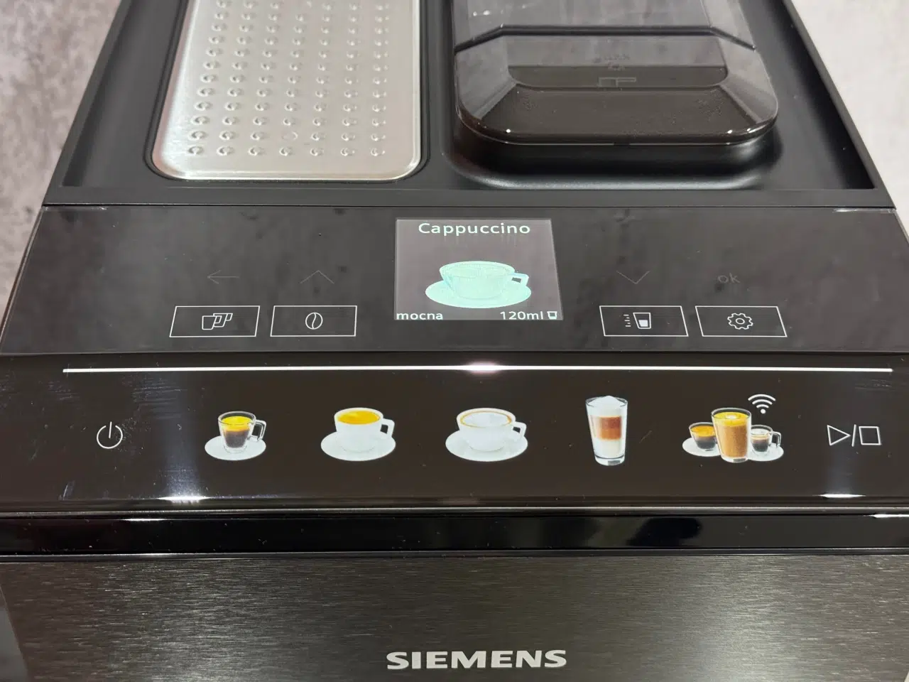 panel sterowania automatycznego ekspresu do kawy Siemens EQ500 connect