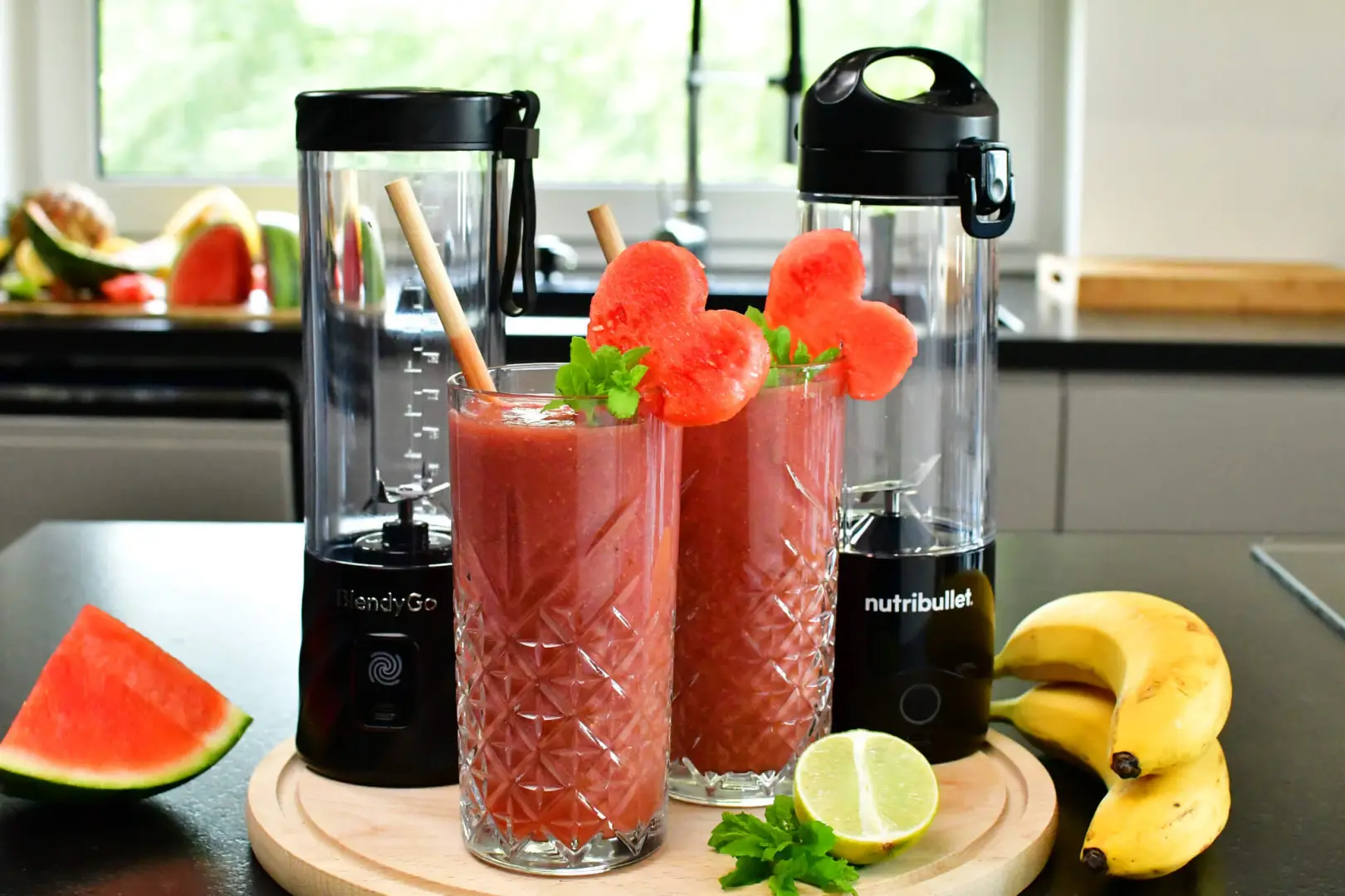 Arbuzowe smoothie, przygotowane w blenderach przenośnych-Nutribullet Portable-BlendyGo 3-sprawdzono.pl