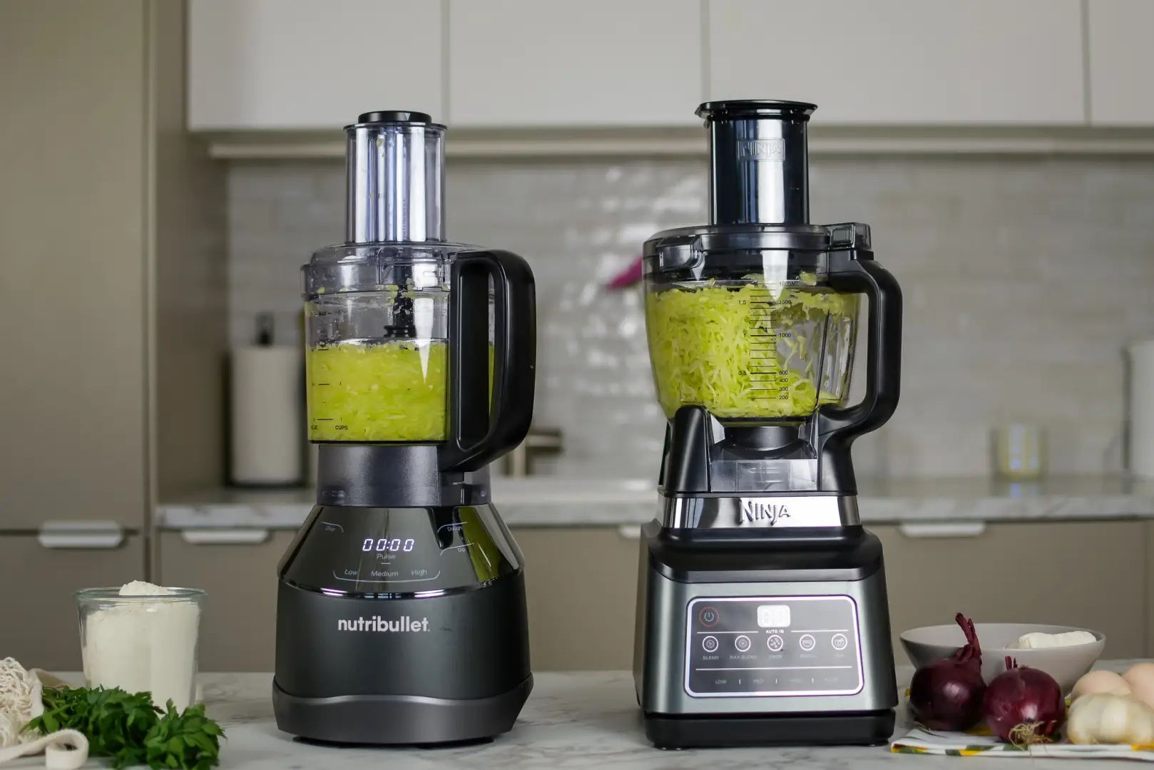 Jak działa malakser w blenderach kielichowych Nutribullet i Ninja