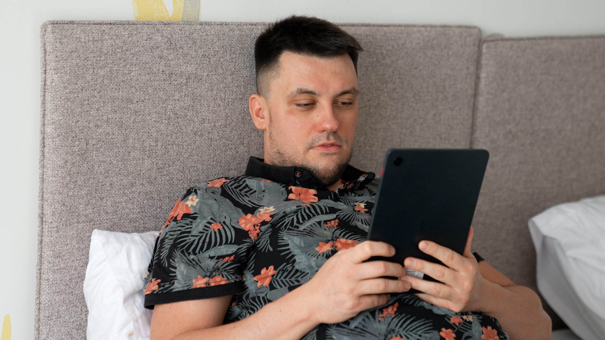 Producent obiecuje, że T Tablet 2 otrzyma przynajmniej 3 duże aktualizacje systemu oraz ponad 6 lat poprawek bezpieczeństwa.