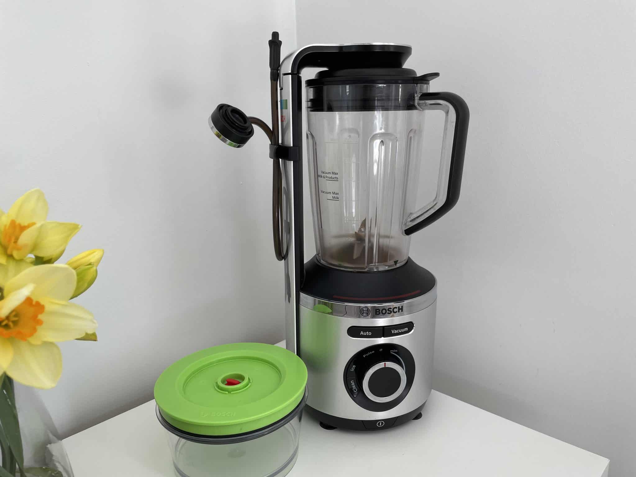 Blender próżniowy Bosch VitaPower Serie 8 2in1 MMBV622M